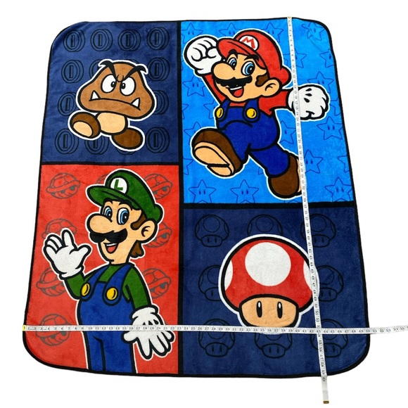 Nintendo Super Mario Blanket Fleece Throw 2010 Goomba Luigi Mushroom 50X60 - Picture 3 of 15